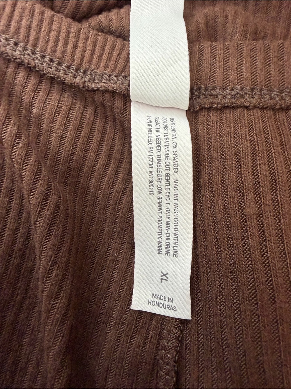 Auden ribbed mocha brown lounge pants, NWOT - Picture 4 of 4